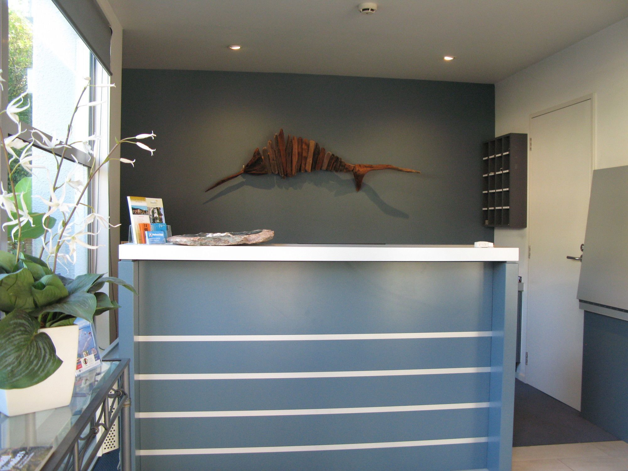Beaches Nelson Extérieur photo Reception desk at the hotel